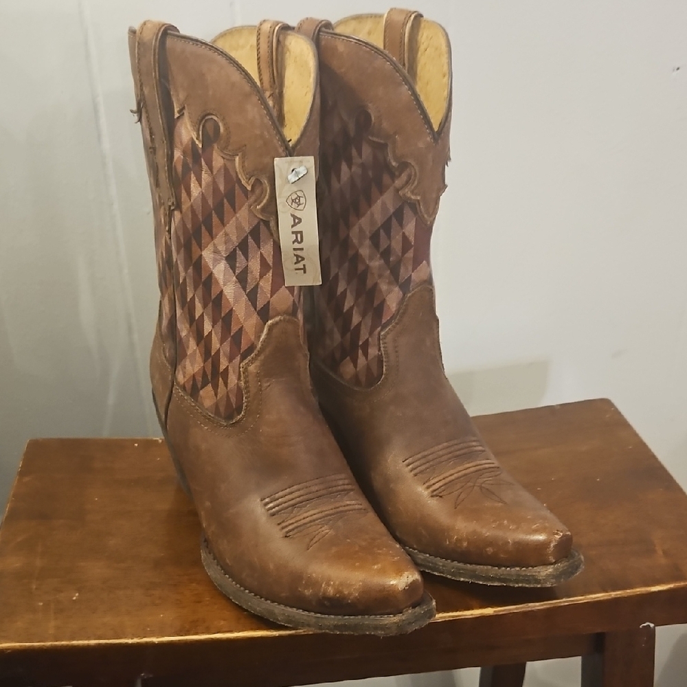 Ariat Tan and Brown Western Boots